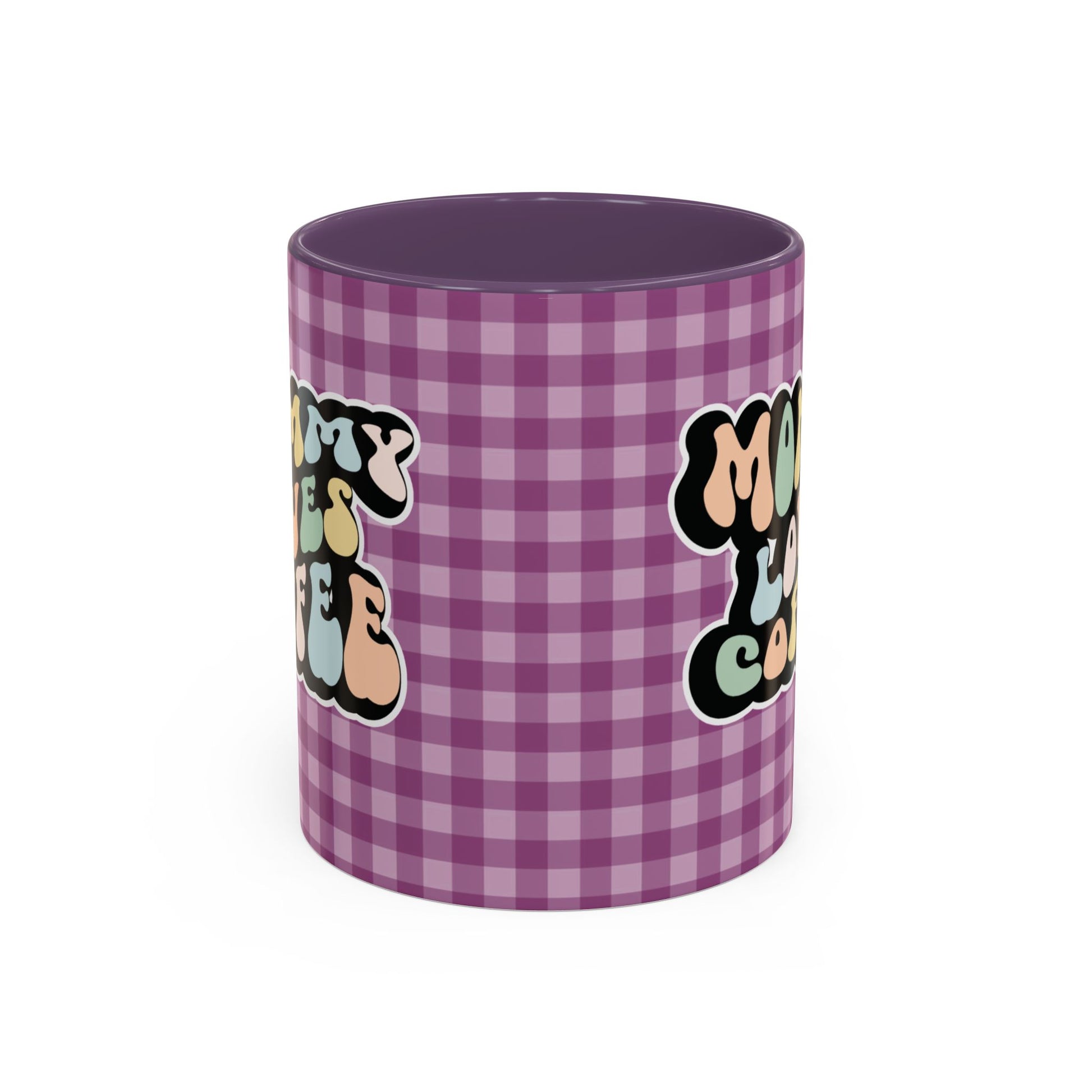 Perfect gift for mom. A decorative, 11oz ceramic mug. It’s wrapped in a purple-white checkered background. In a happy and colorful 70s retro-style font it says Mommy Loves Coffee, on both sides.
