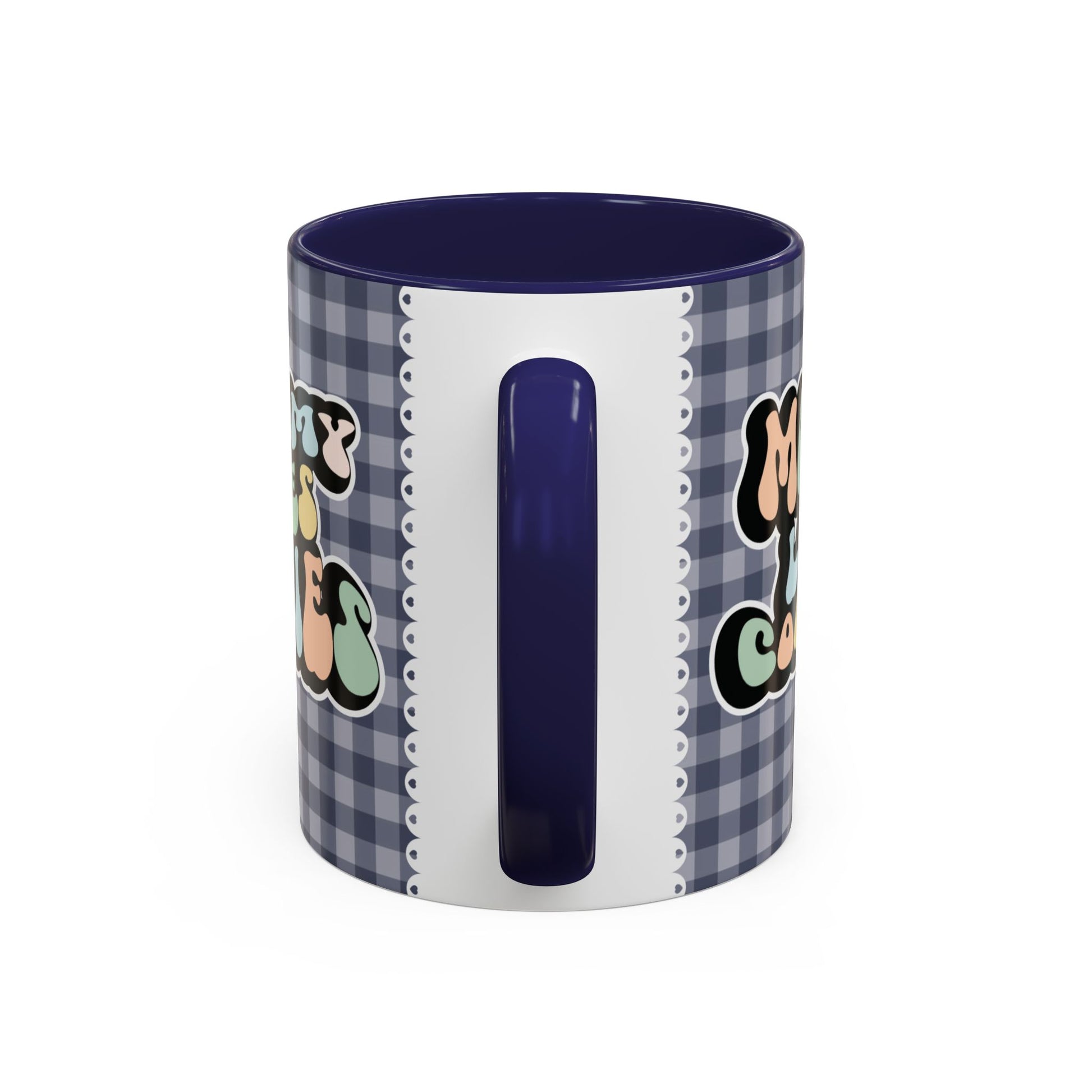 Perfect gift for mom. A decorative, 11oz ceramic mug. It’s wrapped in a navy blue-white checkered background. In a happy and colorful 70s retro-style font it says Mommy Loves Cookies, on both sides.