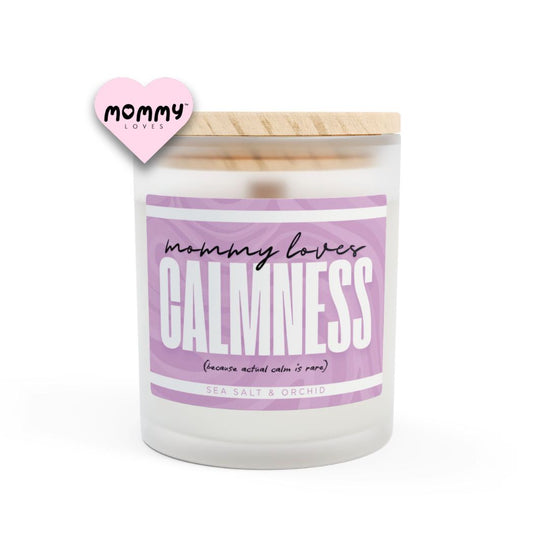 The perfect gift for mom, especially for mother's day. A frosted glass scented candle, with a wooden lid. The glass vessel is 11 oz, and the wax is 9oz. Burning time is around 50 hours. The label is beautifully designed in light pink colors, and it says: Mommy Loves Calmness. Underneath, in between brackets it says: because actual calm is rare. A funny, yet original gift for mom! The fragrance is sea salt and orchid. Super relaxing.