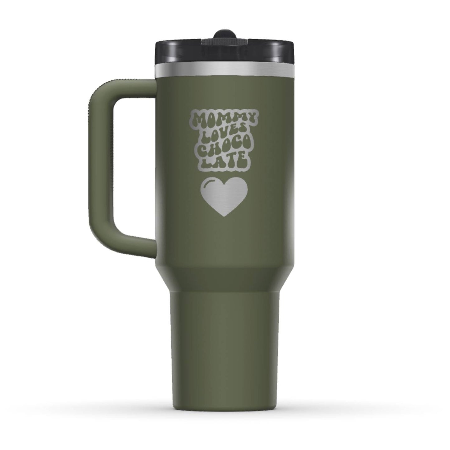 The back side of the newest Stanley 40oz Tumbler. The perfect gift for mom. The Color of the cup is Dried Pine, a dark shade of army green. It’s engraved with a typically 70s retro-style font, saying Mommy Loves Chocolate. Under that text there is a nice big heart in the same retro style.